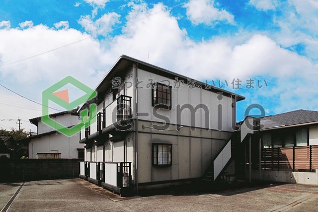 建物外観　落ち着いた雰囲気の外観です