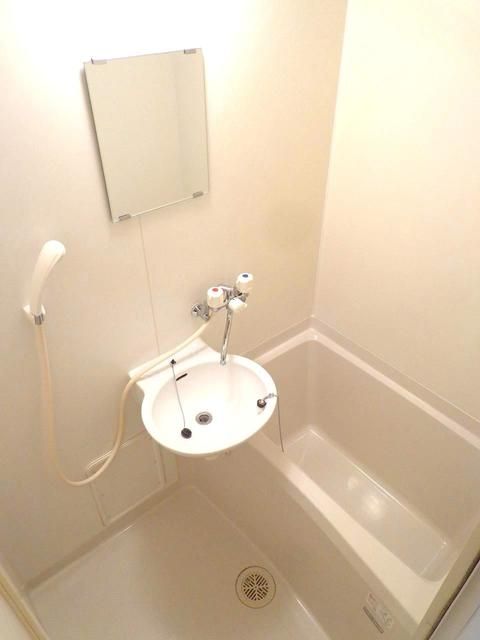 バス・シャワールーム　お気軽にお問合せ下さい♪043-290-8070