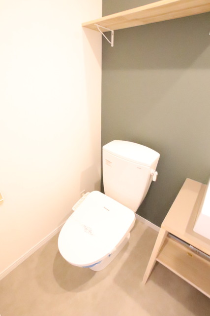 トイレ　温水洗浄便座です！