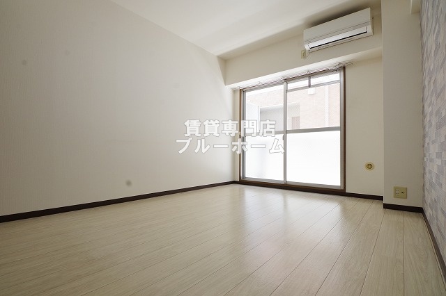 その他　別角度からの洋室です！