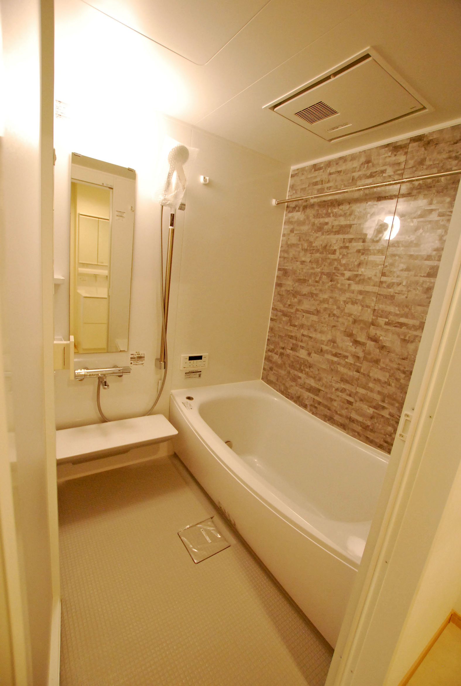 バス・シャワールーム　浴室