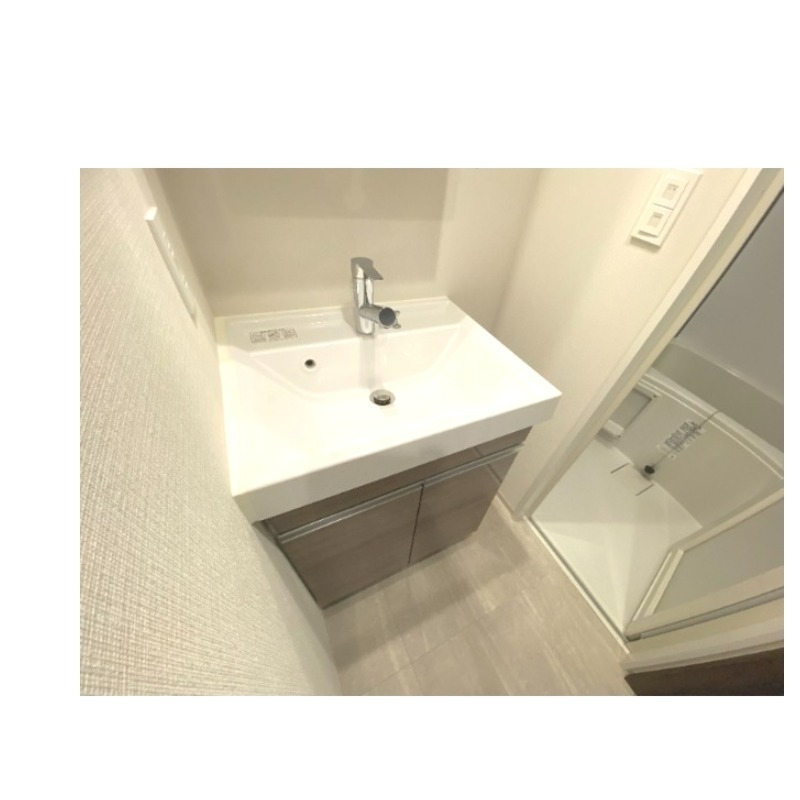 洗面設備　外出から帰ったらうがい・手洗いを。