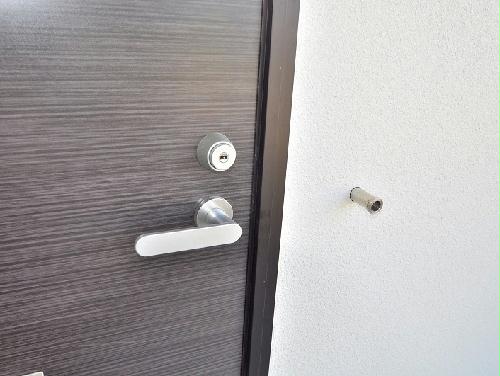 その他共有部分　玄関フック付き（手荷物をかけて、鍵を使用することができます）