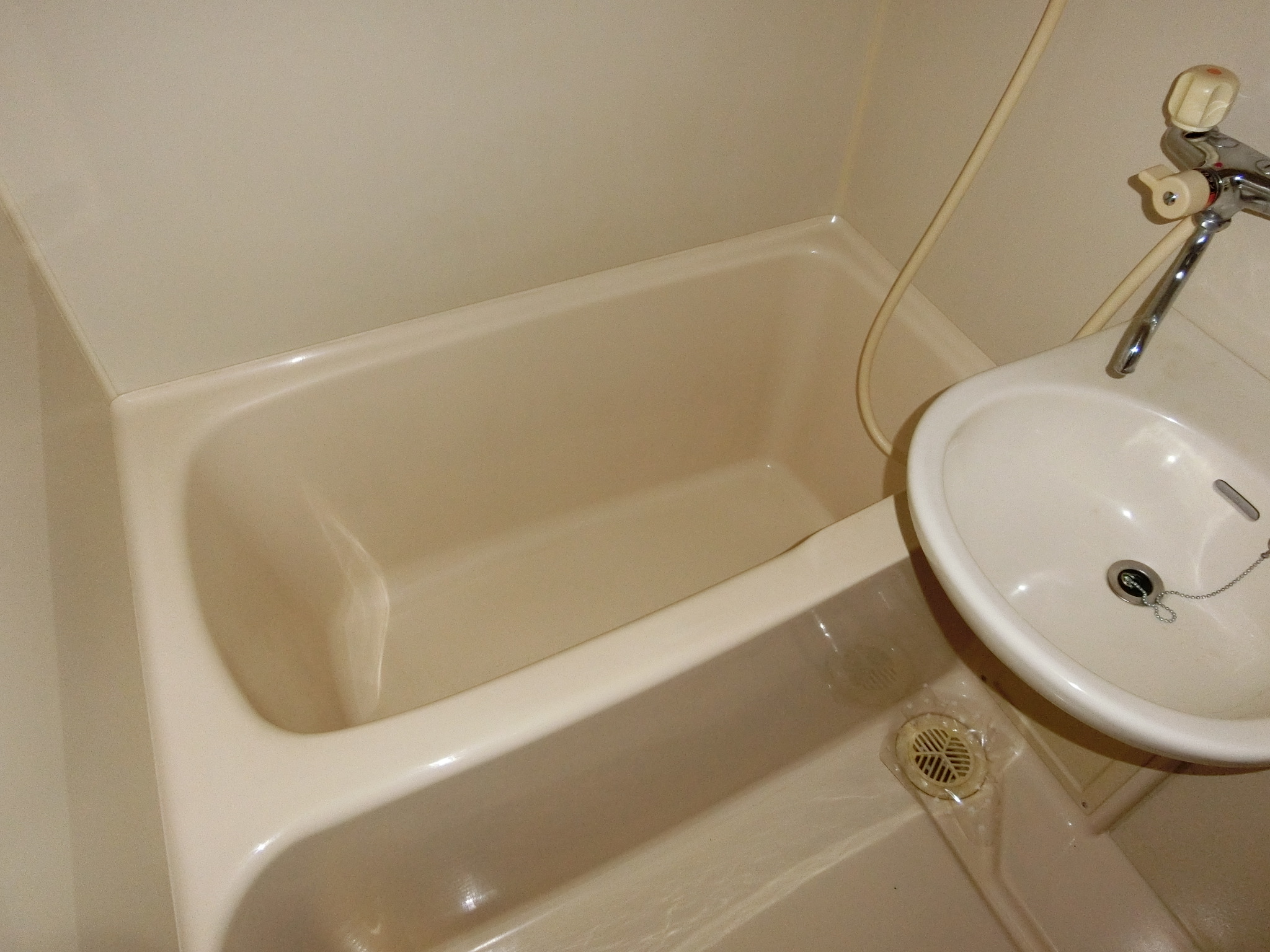 バス・シャワールーム　※写真は別のお部屋です。現況を優先させて頂きます。