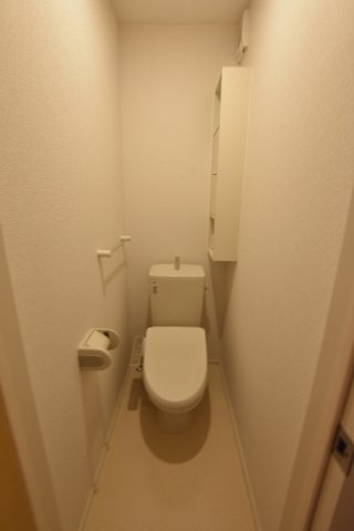 トイレ　別号室の画像です。ご参考下さい