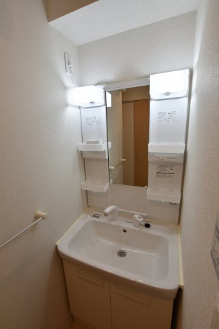 洗面設備　別号室の画像です。ご参考下さい