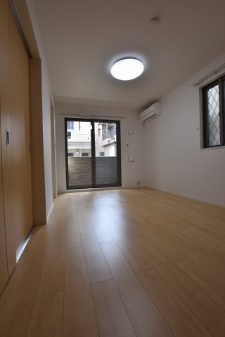 居室・リビング　別号室の画像です。ご参考下さい