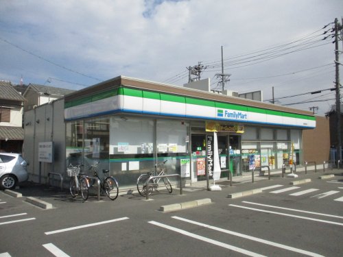 コンビニ　ファミリーマート　岐阜鶴田店（コンビニ）まで272m