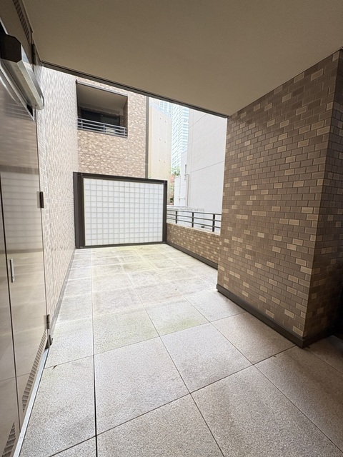 バルコニー　ルーフバルコニー付き