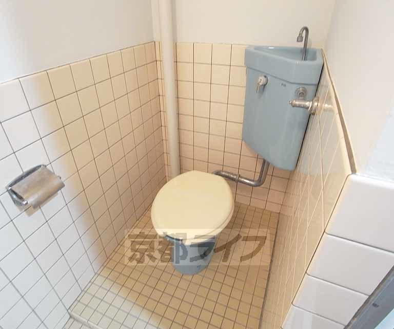 トイレ　不思議ユニットバスのトイレ