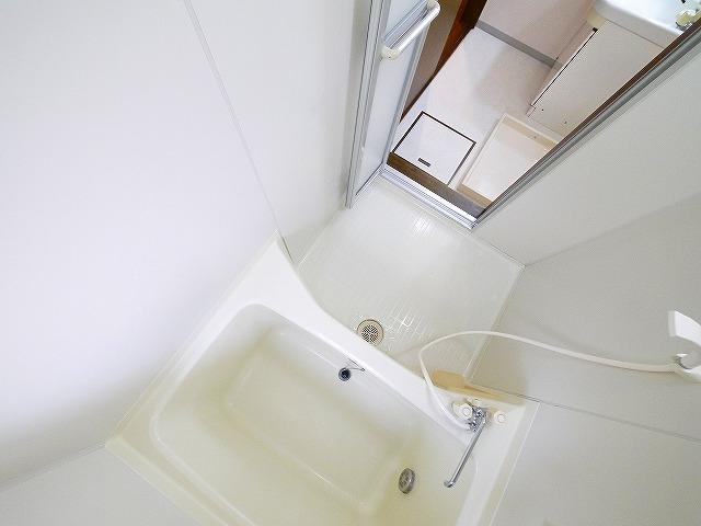 バス・シャワールーム　日々の疲れを癒すお風呂付です