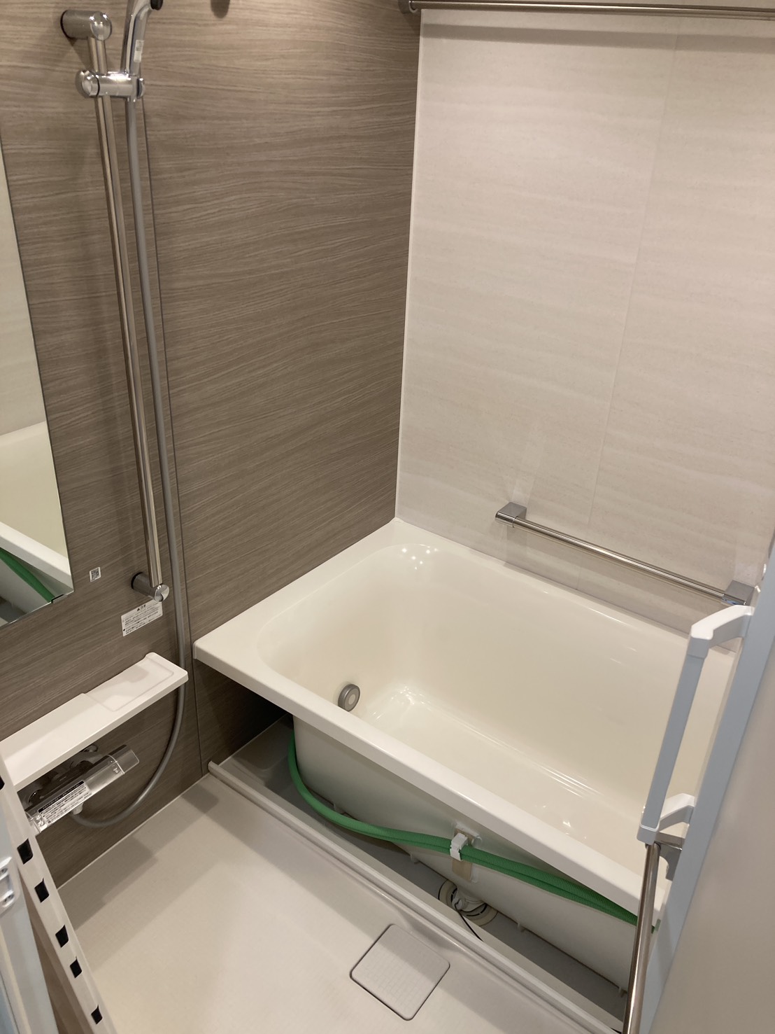 バス・シャワールーム　別部屋参考写真