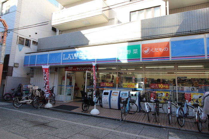 コンビニ　ローソン（コンビニ）まで110m