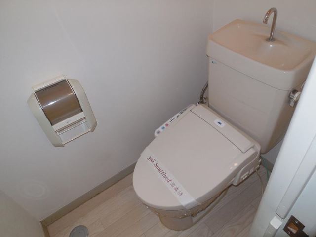トイレ　ウォシュレットも完備です