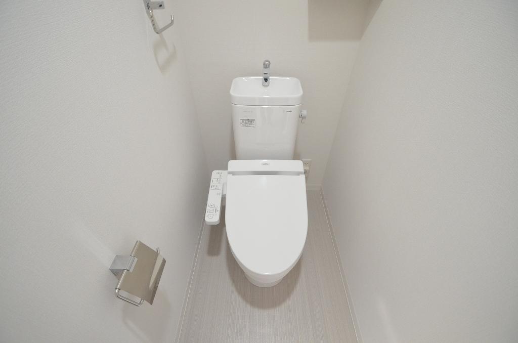 トイレ　シャワー付トイレ