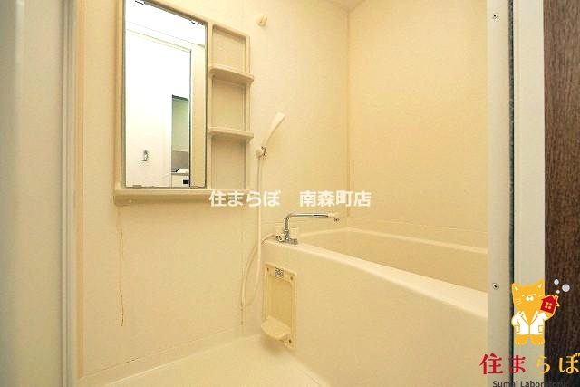 バス・シャワールーム　「見た目じゃなく、心に“しっくりくる”を大切に。」