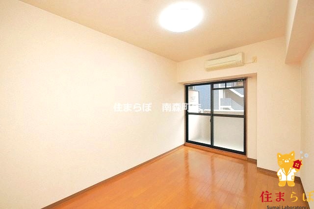 居室・リビング　「“合う暮らし”を、LINEで一緒に描こう。」