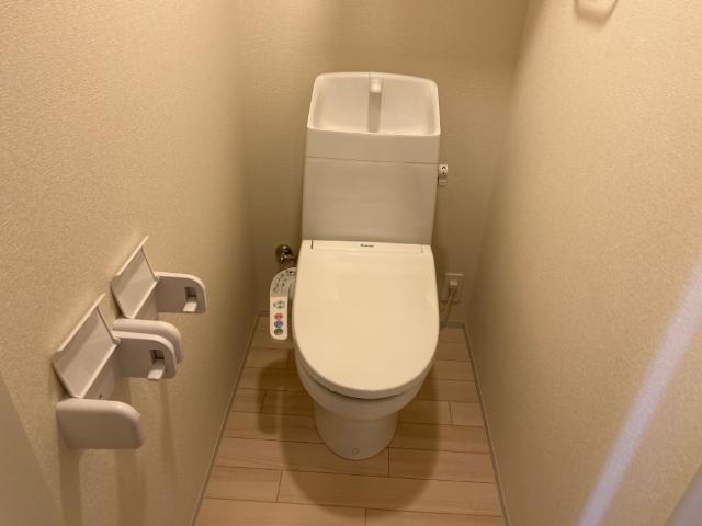 トイレ　シャワー付トイレ