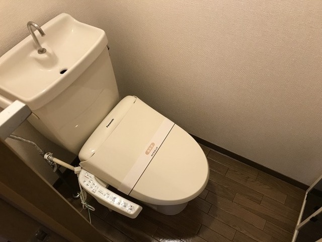 トイレ　トイレ　温水洗浄暖房便座