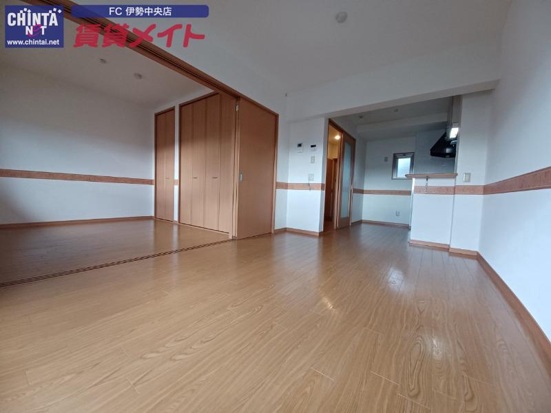 居室・リビング　別部屋参考写真です。