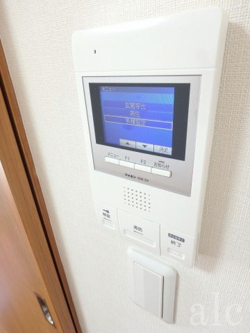 セキュリティ　防犯設備　３インターフォン