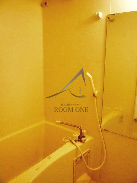 バス・シャワールーム　お風呂です。