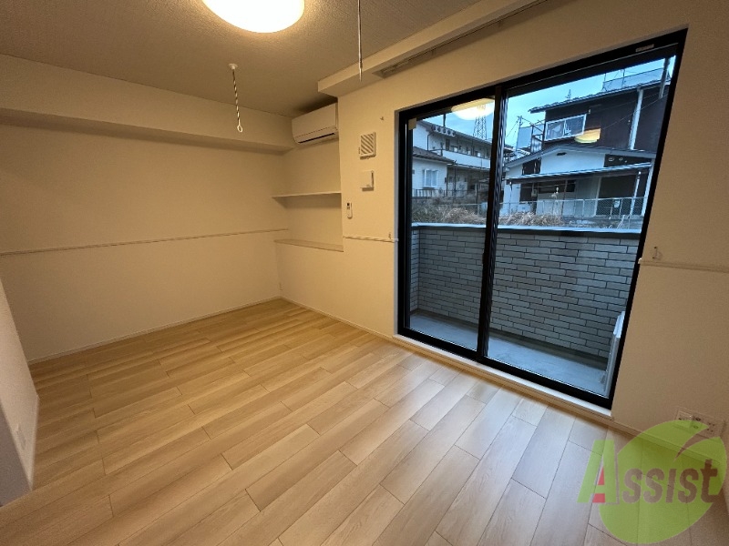 居室・リビング　リビングは広々１０帖のＬＤＫとなっております。