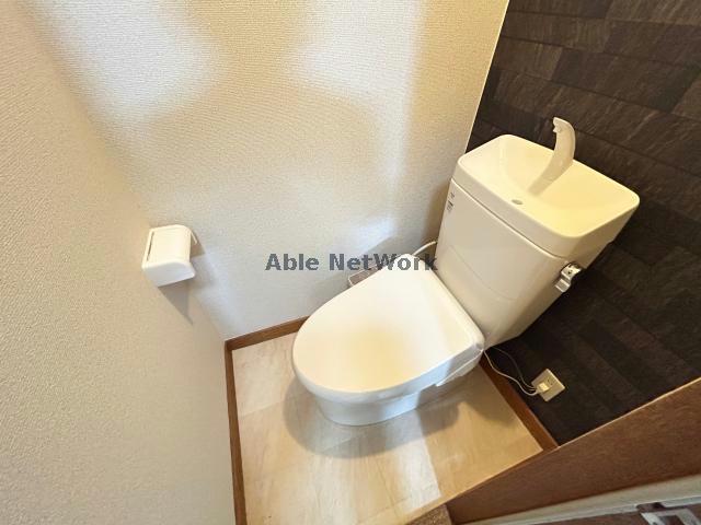 トイレ　トイレ