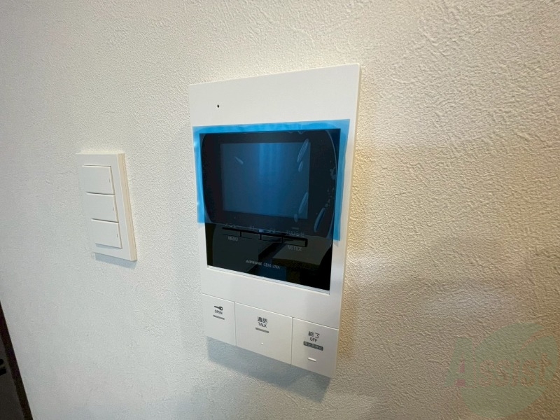 セキュリティ　ＴＶモニター付インターホンです。来客者の顔が見えるので安心！