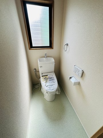 トイレ　嬉しい温水洗浄便座