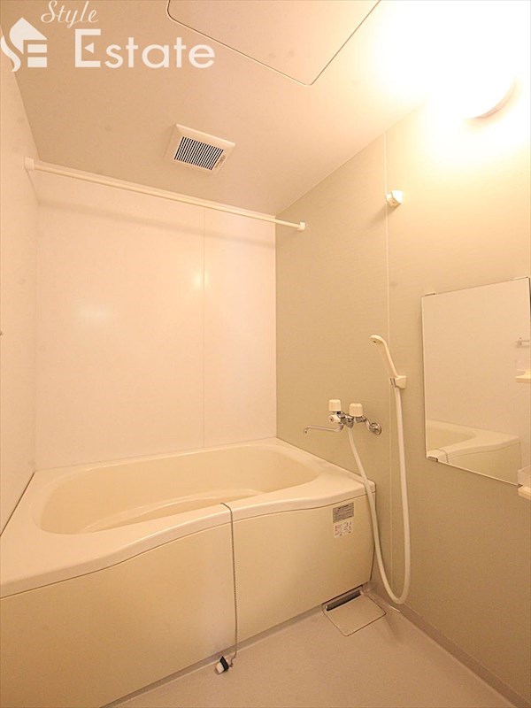 バス・シャワールーム　バスルーム