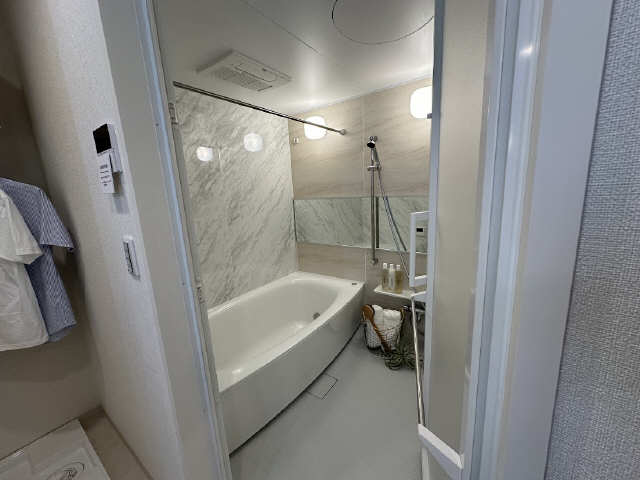 バス・シャワールーム　同型・別号室モデルルームを撮影