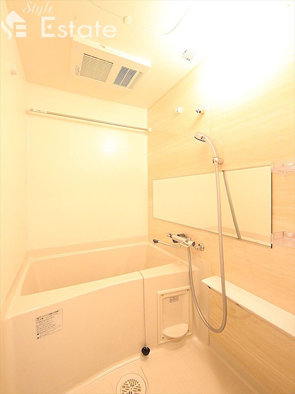 バス・シャワールーム　バスルーム