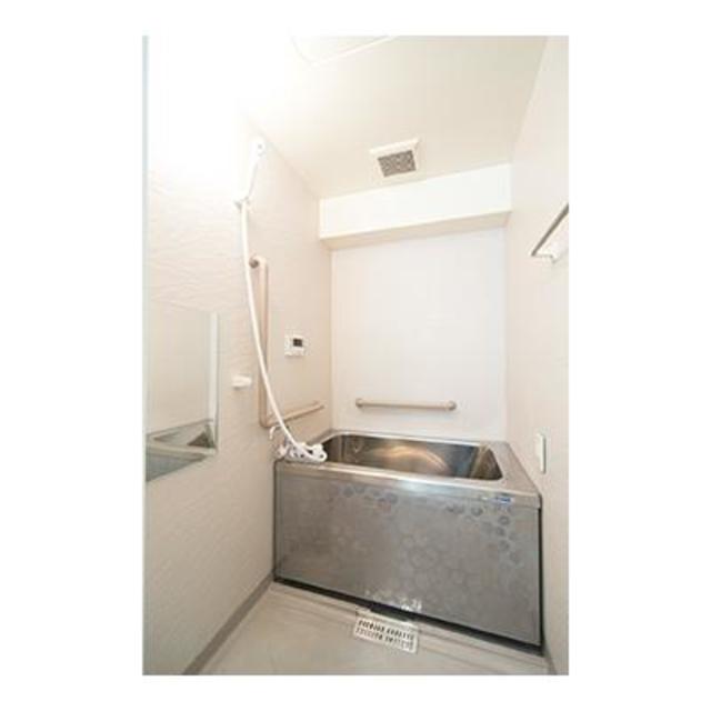 バス・シャワールーム　※写真は同タイプ住戸です。