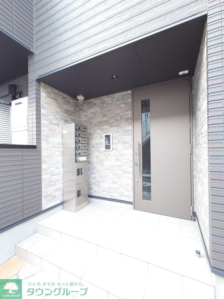 エントランス　バルコニー