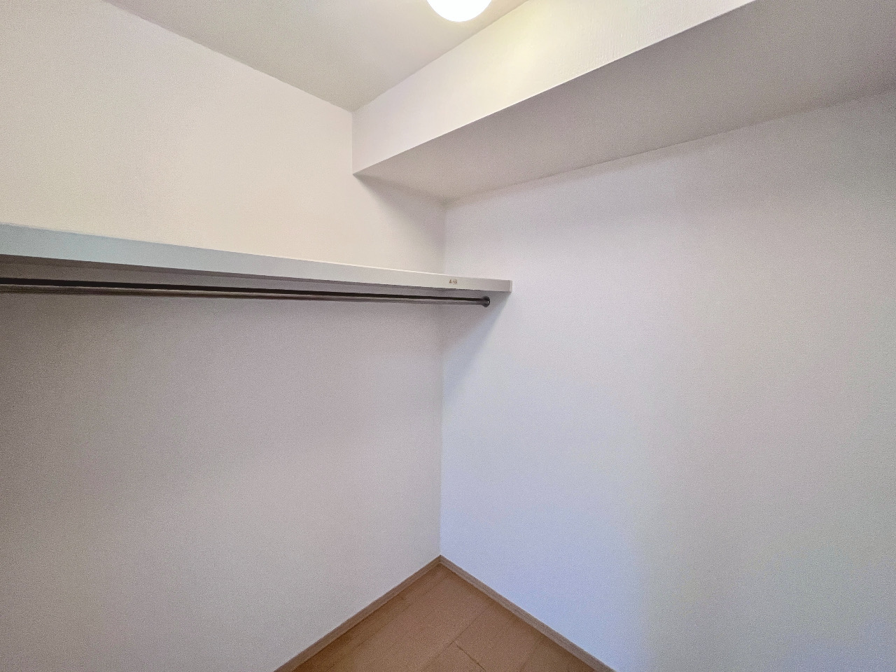 収納　収納部分・広々ウォークインクロゼットあり！たくさん収納できま