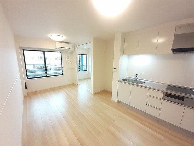 居室・リビング　使いやすい居間です