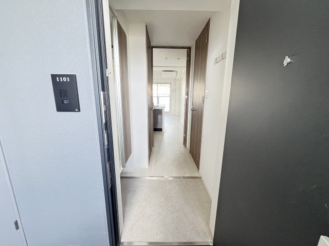 玄関　収納もある玄関です