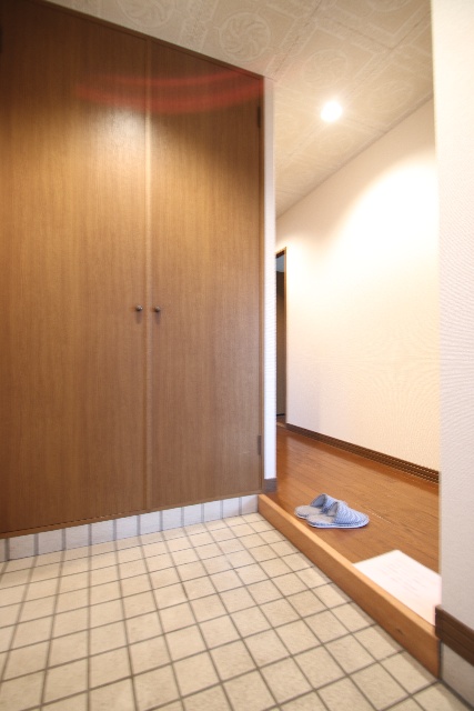 玄関　別室の参考写真です。※現況優先