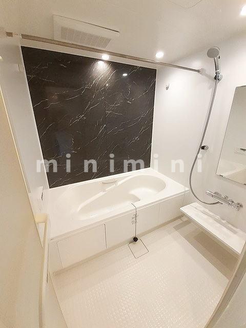 バス・シャワールーム　※写真は別号室のものですので現状優先とさせていただきます