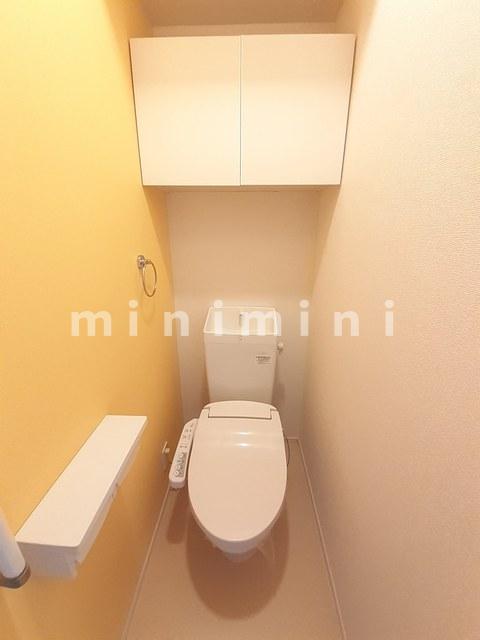 トイレ　※写真は別号室のものですので現状優先とさせていただきます