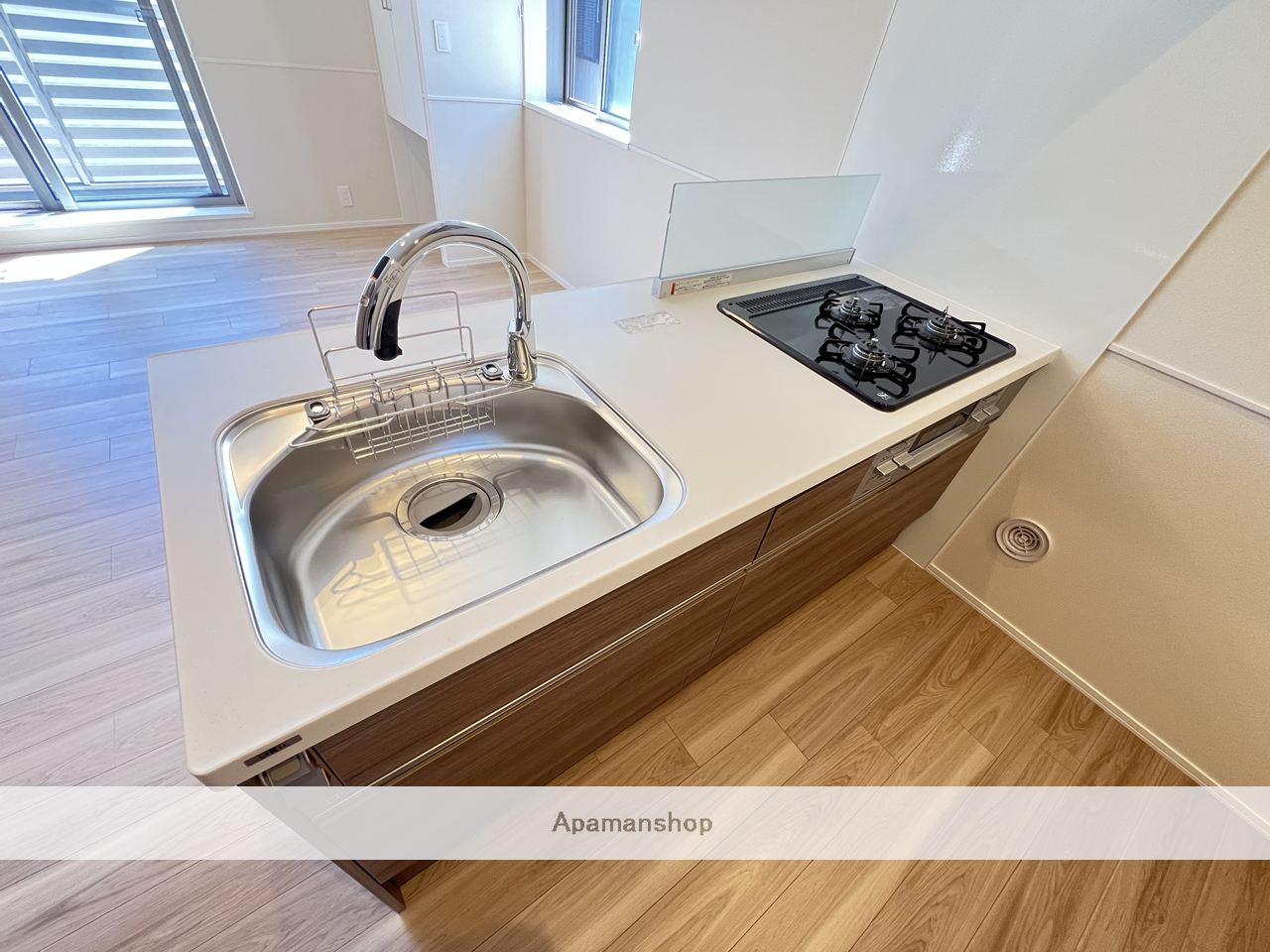 キッチン　※同メーカー施工同商品