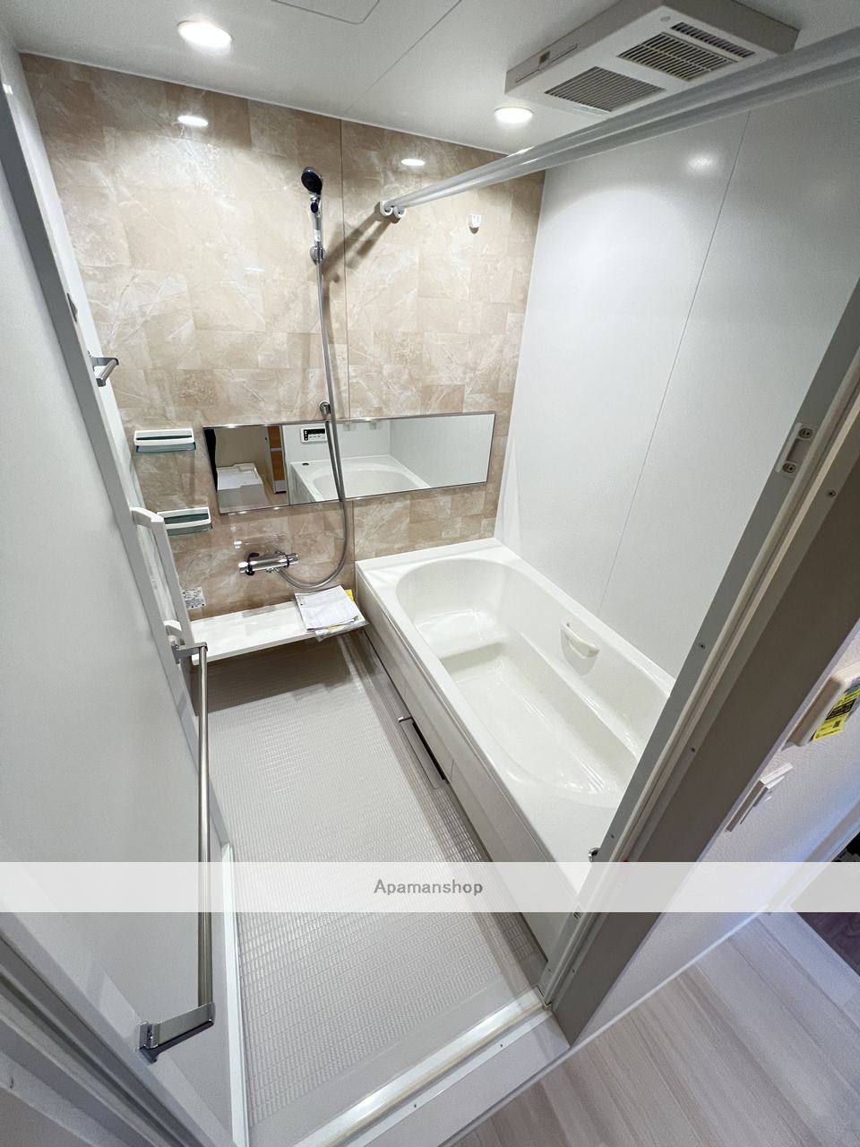 バス・シャワールーム　※同メーカー施工同商品