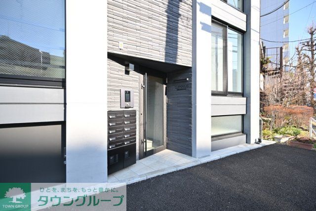 エントランス　エントランス