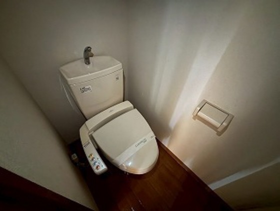 トイレ　※別部屋の写真です