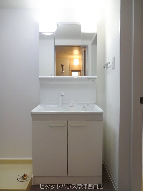 洗面設備　独立洗面台