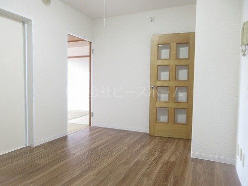 居室・リビング　※別号室参考写真