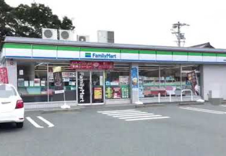 コンビニ　ファミリーマート 浜松篠原店（コンビニ）まで881m