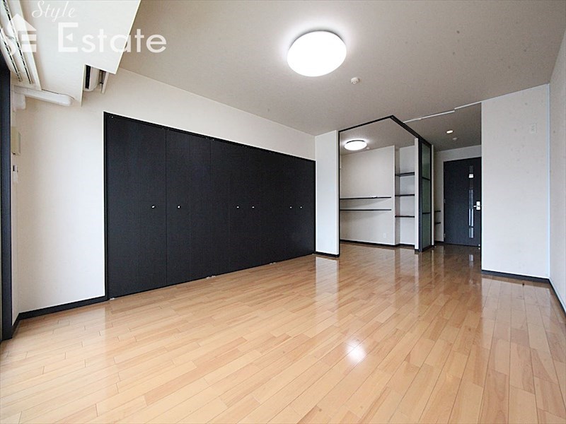 居室・リビング　内装