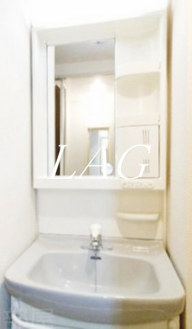 洗面設備　独立洗面台です。